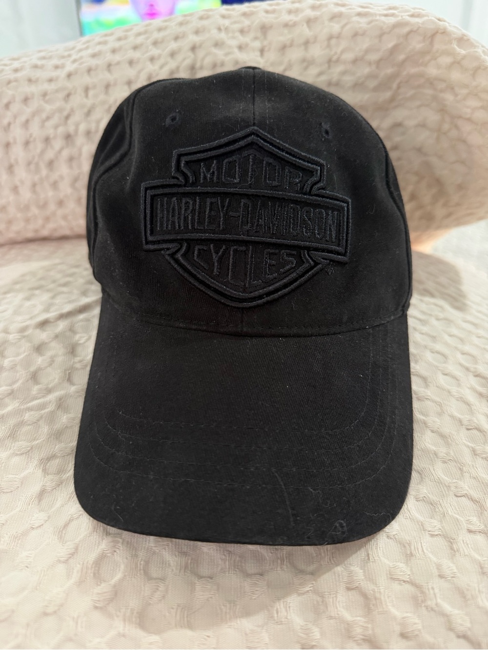 Harley-Davidson Black embroidered blackout emblem Baseball Cap unisex